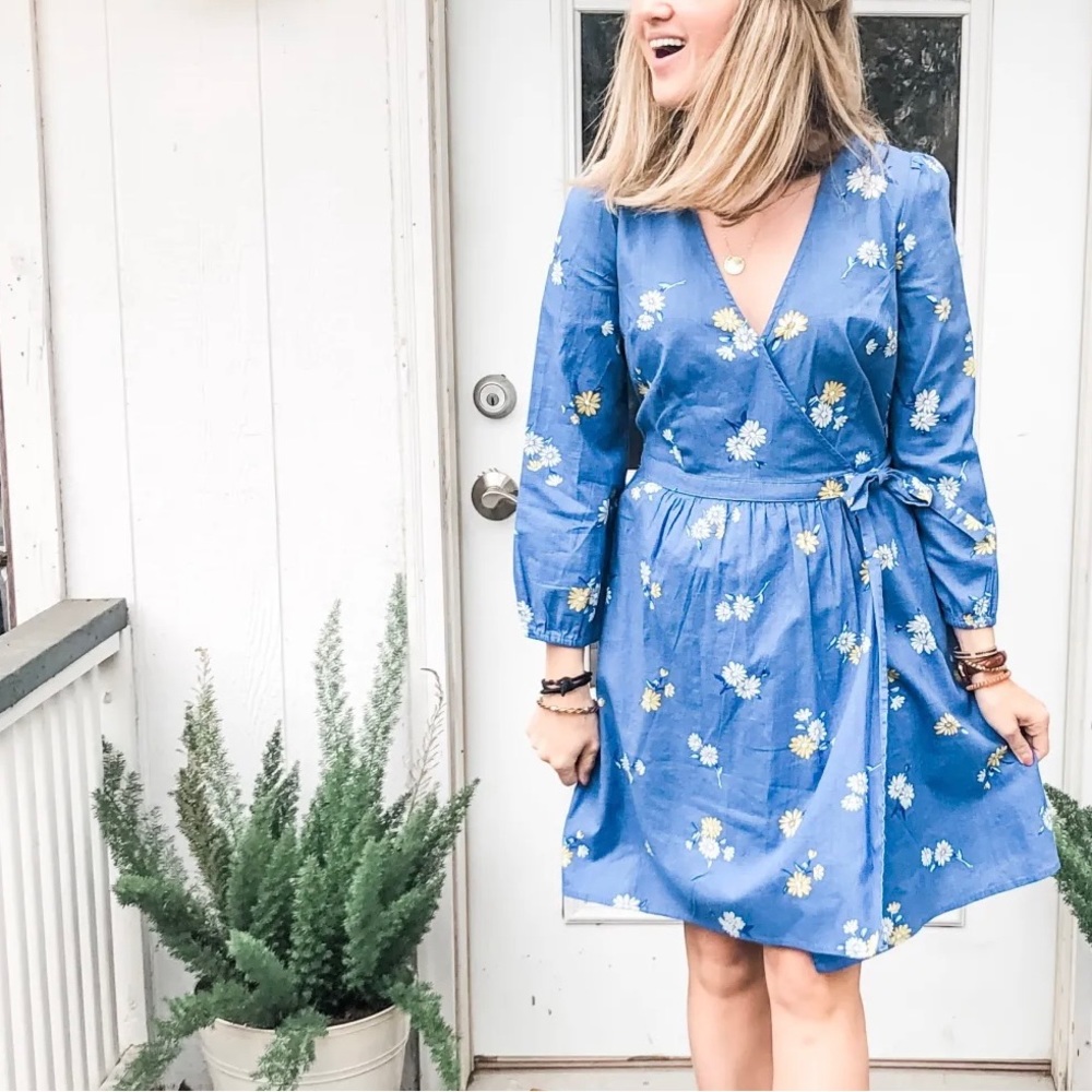 Wrap around daisy dress
